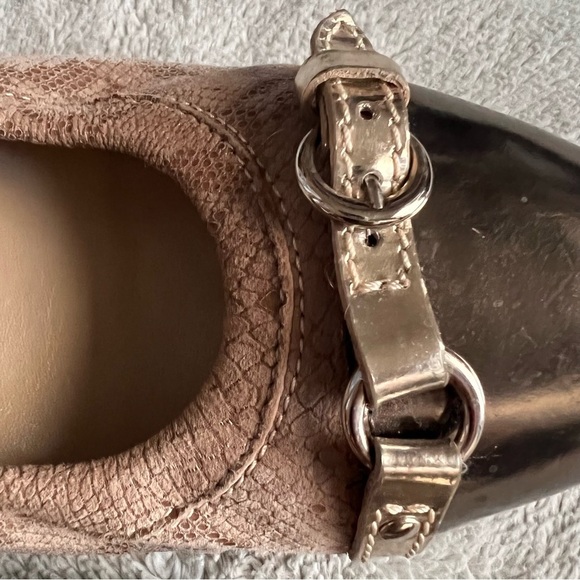 AGL Attilio Giusti Leombruni Jody Cap Toe Buckle Wedge Ballet Flat Patent Gold - Picture 7 of 17